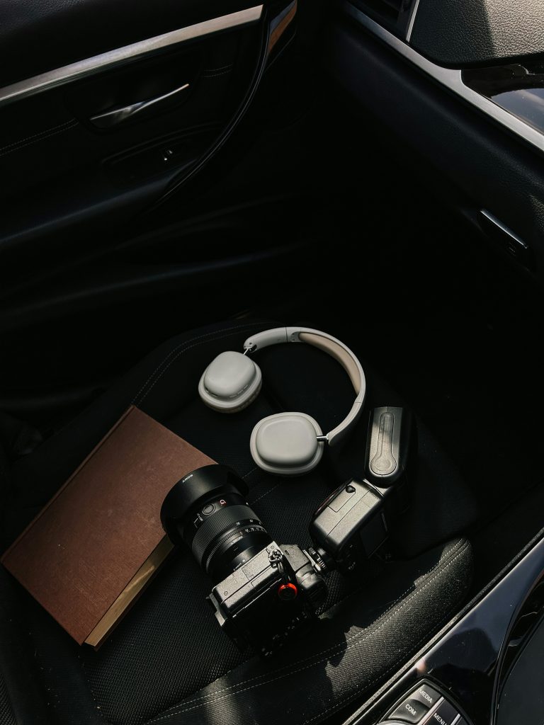Essential Items to Keep in Your Car